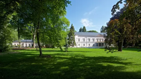 Zámek Ratměřice, hotel & resort