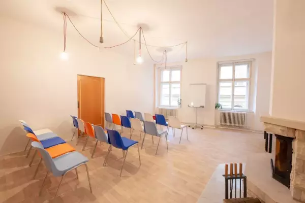 Pronájem Klimentská s.r.o.