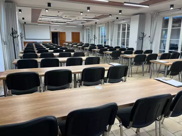 Jítravský Dvorec - konferenční místnost U Pekaře
