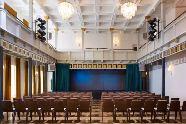 Centrum kultury Lovoš