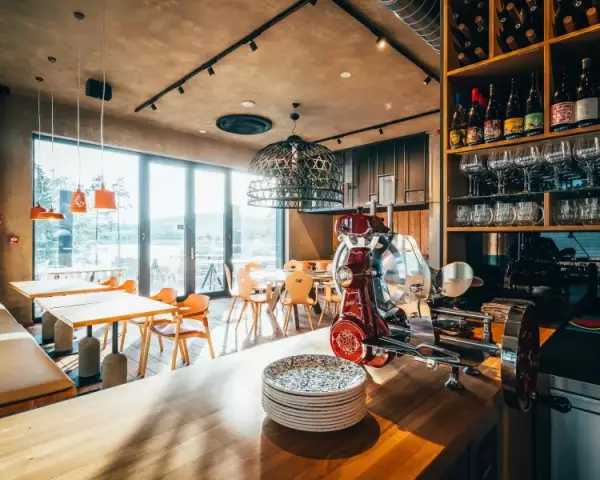 MOLO Bistro