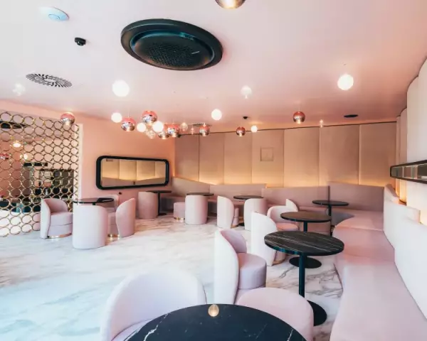 MOLO Cafe Du Lac