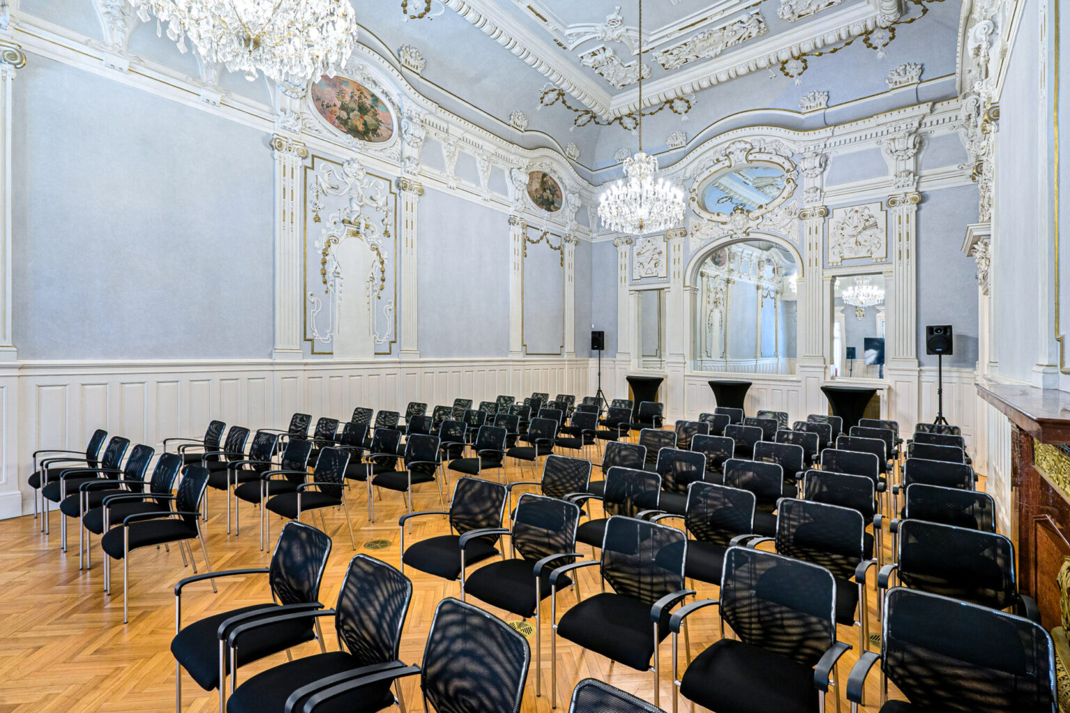 Ty pravé prostory přímo v centru Prahy na konferencni a menší školení